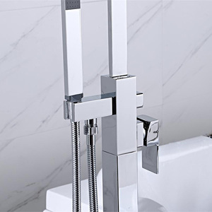 Miscelatore Monocomando Moderno Cromato a Pavimento per <span class=keywords><strong>Vasca</strong></span> <span class=keywords><strong>da</strong></span> <span class=keywords><strong>Bagno</strong></span> con Soffione Doccia Quadrato in Ceramica per <span class=keywords><strong>Vasca</strong></span> Freestanding - Product Image 2