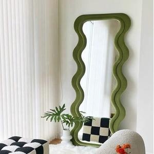 Vente d'usine, <span class=keywords><strong>miroir</strong></span> mural de grande taille de haute qualité, <span class=keywords><strong>miroir</strong></span> de chambre à coucher, <span class=keywords><strong>miroir</strong></span> mural ondulé, <span class=keywords><strong>miroir</strong></span> de corps entier, <span class=keywords><strong>miroir</strong></span> mural debout, <span class=keywords><strong>miroir</strong></span> mural irrégulier encadré - Product Image 5