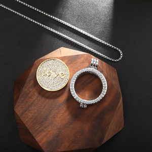 สร้อยคอสแตนเลสสตีลประดับเพชรสำหรับผู้หญิง สวมใส่ได้ทุกวัน - Product Image 3