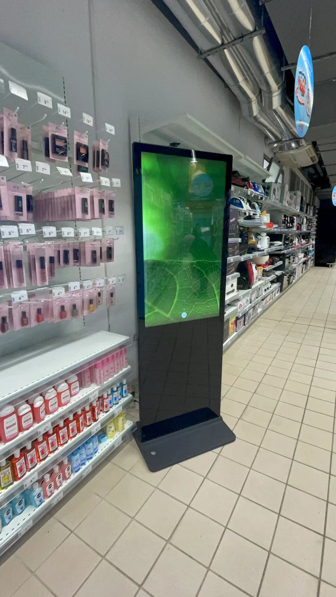 standing display screen