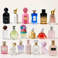 Flacon pulvérisateur de parfum en verre vide OEM, estampage à chaud avec logo personnalisé, plusieurs capacités disponibles (30 ml, 50 ml)