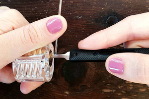 <span class=keywords><strong>Kit</strong></span> <span class=keywords><strong>professionnel</strong></span> de <span class=keywords><strong>crochetage</strong></span> de serrures comprenant des serrures transparentes pour l'étude des techniques - Product Image 6