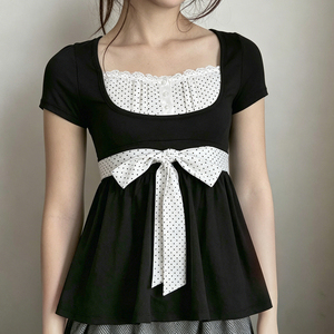 Haut court à manches courtes style français doux, imprimé pois noir et blanc, boutonné sur le devant, avec détail de nœud, patchwork, col carré, mignon et jeune - Product Image 2