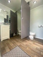 Remorque vétérinaire mobile préfabriquée personnalisée modulaire pour toilettes médicales extérieures Remorque avec salle de bain