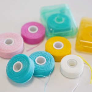 Filaments entrelacés <span class=keywords><strong>ultra</strong></span>-fins, <span class=keywords><strong>doux</strong></span> et délicats, <span class=keywords><strong>fil</strong></span> <span class=keywords><strong>dentaire</strong></span> en nylon tissé entrelacé confortable pour une utilisation quotidienne - Product Image 4