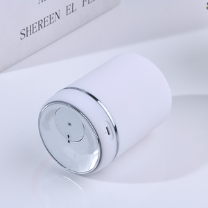 Diffuseur de parfum pour la maison <span class=keywords><strong>d</strong></span>ésodorisant diffuseur de parfum classique petit <span class=keywords><strong>bruit</strong></span> <span class=keywords><strong>D</strong></span> piles diffuseur de parfum en plastique - Product Image 3