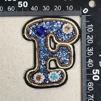 En gros, Patch Alphabet en Strass 26 Lettres, Badge à Paillettes Scintillantes, Applique Thermocollante Personnalisée en Perles de Cristal, Luxe pour Veste, Sac, DIY