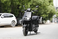 Nouvelle conception de moto électrique 2000W avec gros pneus, vente directe d'usine de motos électriques