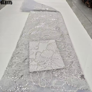 Tissu en dentelle perlée blanc pur africain Aso Ebi pour robes de bal traditionnelles nigérianes - Product Image 1
