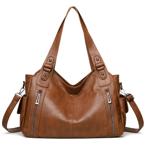 Sac à bandoulière pour femme, style tendance. Le sac fourre-tout est fabriqué en matériau PU. Décoré. Convient à un usage quotidien.0809 - Product Image 5