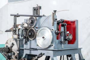 Machine à presser les ressorts ronds 4-8 tours, machine CNC de formage et d'enroulement de ressorts Bonnell et ensachés pour la production de matelas et de meubles - Product Image 3