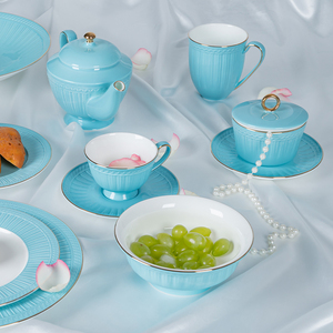 Juego de Vajilla de Porcelana Fina Azul Claro Estilo Moderno P&T, con Borde Dorado, para Banquetes de Hotel 5 <span class=keywords><strong>Estrellas</strong></span> - Product Image 5