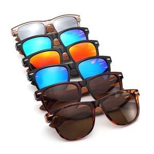 Nouvelles lunettes de soleil en bois rétro avec rivets, en <span class=keywords><strong>bambou</strong></span>, polarisées UV400, monture complète, protection solaire, lunettes de soleil tendance pour hommes - Product Image 5