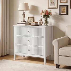Commode SENYU blanche à 3 tiroirs avec panneaux cannelés, commode de rangement classique en bois pour salon - Product Image 1