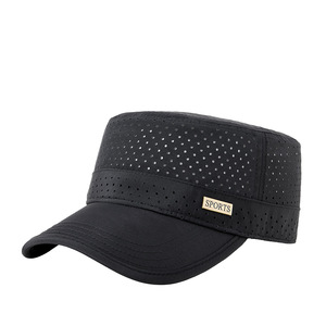 Casquette plate noire perforée respirante réglable pour sports de plein air M56-59cm - Product Image 1