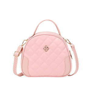 Shell Shaped Women's <b>Handbag</b> <b>Medium</b> Size Quilted Crossbody Bag For Daily Use - Product Image 5