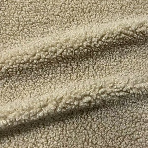Tùy chỉnh bán buôn dệt kim sợi ngang 320gsm 100% <span class=keywords><strong>polyester</strong></span> bông nhung <span class=keywords><strong>Sherpa</strong></span> vải lông cừu cho bọc - Product Image 3