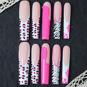 Precio de fábrica al por mayor, diseño rosa, uñas postizas hechas a mano, 10 unidades, uñas acrílicas 3D con forma de ataúd, uñas artificiales personalizadas - Product Image 1