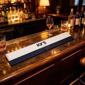 Solutions de Branding pour Distilleries et Brasseries – Tapis de Bar en PVC Bleu, Jaune, Noir, Rouge pour Vin, Bière, Cocktails avec Logo Personnalisé - Product Image 1