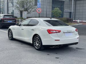 El <span class=keywords><strong>precio</strong></span> <span class=keywords><strong>de</strong></span> exportación del 2017 Maseratifor Ghibli 3,0 T Standard Edition Professional Car tiene descuento - Product Image 4