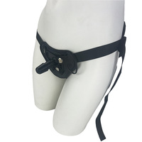 Harnais à sangle avec connecteur Vac-u-lock et 3 anneaux toriques de tailles différentes - Compatible avec 6 tailles de dildos - S'adapte jusqu'à la taille la plus longue
