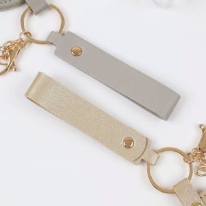 Wholesale <b>Cute</b> Heart Pu Leather Keychain Portable Cosmetic Mirror Pendant Customizable Fashion Bag Charm <b>Keyring</b> - Product Image 6