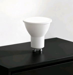 Promotion Vente en gros <span class=keywords><strong>Ampoule</strong></span> <span class=keywords><strong>LED</strong></span> <span class=keywords><strong>GU10</strong></span> 7W alimentée par courant alternatif 560lm 2700K <span class=keywords><strong>Angle</strong></span> de faisceau de <span class=keywords><strong>120</strong></span>° Ra80 Certifiée CE/RoHS/EMC Garantie de 2 ans - Product Image 6