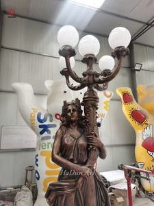 Un par de grandes lámparas romanas femeninas jardín bronce Color señora Luz fibra de vidrio estatua escultura mujer farola - Product Image 2