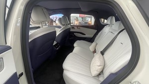 Auto Usado 2025, Chery Fulwin A9 Sedán, Volante a la Izquierda, Listo para Usar, Calidad Confiable, Inventario de Fábrica - Product Image 2