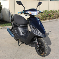 Nouveau design de scooter à essence avec siège confortable pour deux personnes, disponible en versions 125cc et 150cc