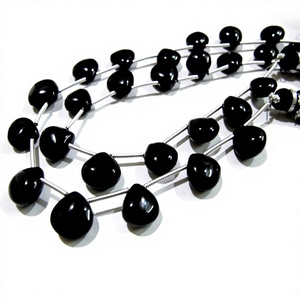 Perles en pierre noire en forme de cœur, 10 mm, lisses, 8 pouces de long, pour la fabrication de bijoux - Product Image 1