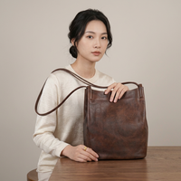Tas Clutch Kulit Asli Wanita, Ritsleting, Tahan Air, Ringan, Anti Maling, Tas Tangan Kasual Kapasitas 3L+, Hari Valentine