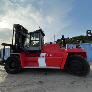 Chariot élévateur diesel Kalmar 25 tonnes 4x4 tout-terrain d'occasion avec déplaceur latéral hydraulique, mât à trois sections, pneus pneumatiques - Product Image 2