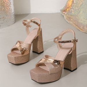 Nouvelles sandales à talons épais et plateforme pour femmes, avec bride à la cheville et boucle, style européen - Product Image 3
