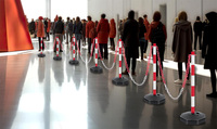 Poteaux de signalisation routière réglables en plastique PE, cônes avec base remplissable, réflecteurs prismatiques haute intensité, barrière de sécurité certifiée IP68