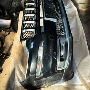 Conjunto de parachoques delantero <span class=keywords><strong>Grand</strong></span> Commander 2018 original de fábrica en varios colores Aplicación de fabricación de automóviles de plástico - Product Image 2