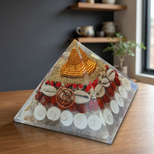 Pyramide d'orgone Gomti Chakra Shri Yantra sculptée à la main, décoration pour la maison ou le bureau, cadeau - Product Image 3