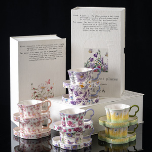 Tazza da Caffè in Ceramica con Motivo Fiori di Prugna, Design Farfalla Lagerstroemia Indica, Stile Retrò di Lusso per Tè del Pomeriggio - Product Image 2