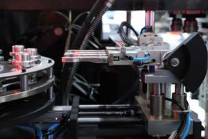 <span class=keywords><strong>2</strong></span> Cavity Blowing Molding Making Machine Processamento automático de garrafas de produtos líquidos 10 litros <span class=keywords><strong>Bottle</strong></span> Blow Molding Machine - Product Image 4