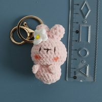 Porte-clés en gros fait main, mini fleur au crochet, lapin, panda, pendentif, breloque de sac, jouets amigurumi tricotés, animaux mignons