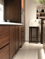 Meubles de cuisine modernes en placage de bois, ensemble de cuisine modulaire sur mesure, îlot de salle à manger intégré, table, plan de travail en quartz pour villa et maison