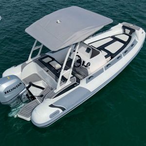 เรือยางอลูมิเนียม <span class=keywords><strong>Ocean</strong></span> Master 13 ฟุต แบบ Hypalon พร้อมเครื่องยนต์ติดท้ายเรือแบบเจ็ทสกี 60 แรงม้า รุ่น Double Model สำหรับเล่นเซิร์ฟ ตกปลา และใช้งานในทะเลสาบ - Product Image 1