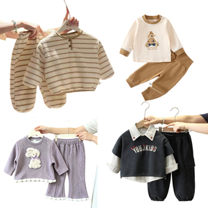 Conjuntos de ropa de algodón para niños con camisetas a rayas, pantalones con estampado de oso conejito, ropa de otoño e invierno para bebés, conjuntos de moda para niños - Product Image 1