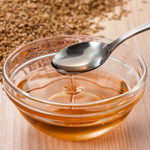 زيت بذور الجزر العضوي الطبيعي النقي المعصور على البارد لتفتيح البشرة وتبييضها زيت ناقل بسعر الجملة - Product Image 2