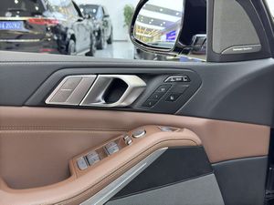 Vente en gros 2024 2023 <span class=keywords><strong>2022</strong></span> 2021 pour <span class=keywords><strong>BMW</strong></span> X7 740 Li 3.0T Série <span class=keywords><strong>7</strong></span> Voiture d'occasion à vendre Véhicules d'occasion Voiture pas chère <span class=keywords><strong>Prix</strong></span> de gros - Product Image 5