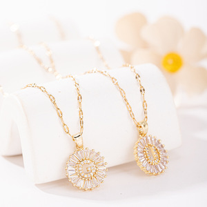 Colar Feminino 2026 de Aço Titânio com Pingente de Zircônia, Corrente de Elos, Estilo Luxo Leve, Sucesso de Vendas Transfronteiriço Europa-América - Product Image 5