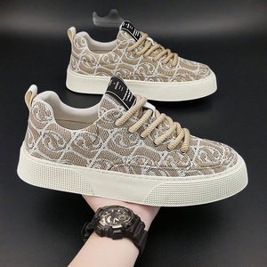 รองเท้าผ้าใบสไตล์ใหม่ปี 2026 สีสันหลากหลาย รองเท้าลำลองสำหรับผู้ชาย - Product Image 5