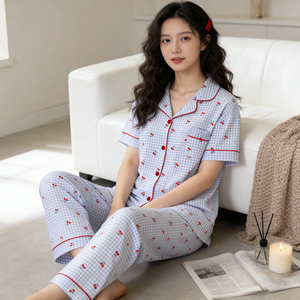 <span class=keywords><strong>Pigiama</strong></span> da Donna <span class=keywords><strong>a</strong></span> Maniche Corte con Stampa <span class=keywords><strong>a</strong></span> Quadretti Ciliegia, Nuova Collezione Primavera 2026, Casual e Confortevole - Product Image 3