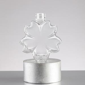 Fournisseur renommé de bouteilles en verre pour gin français, bouteille en verre pour liqueur, tequila, gin, <span class=keywords><strong>rhum</strong></span>, brandy, whisky, 500 ml, 700 ml, 750 ml, bouteille en verre Boli - Product Image 4