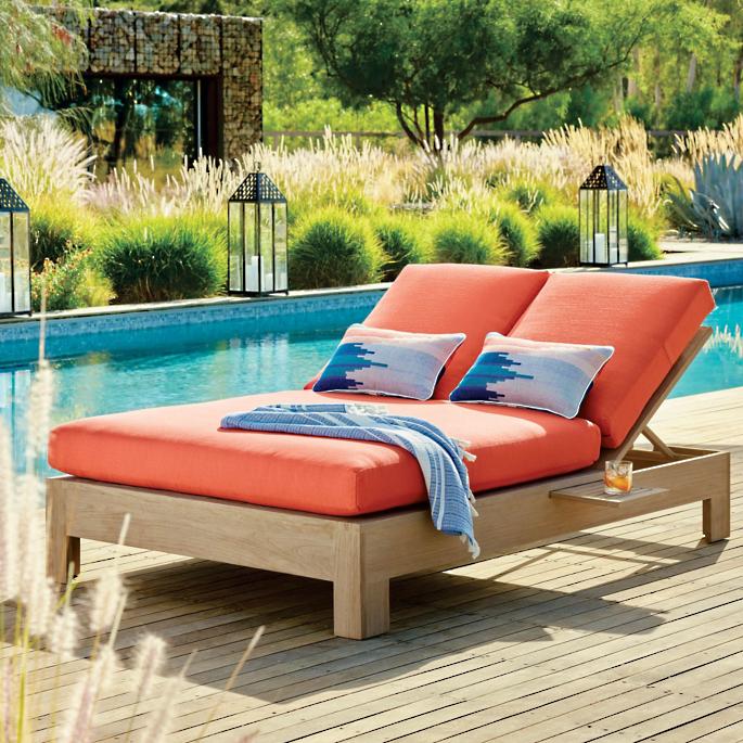 Outdoor swimming poo bed furniture weathered teak double chaise